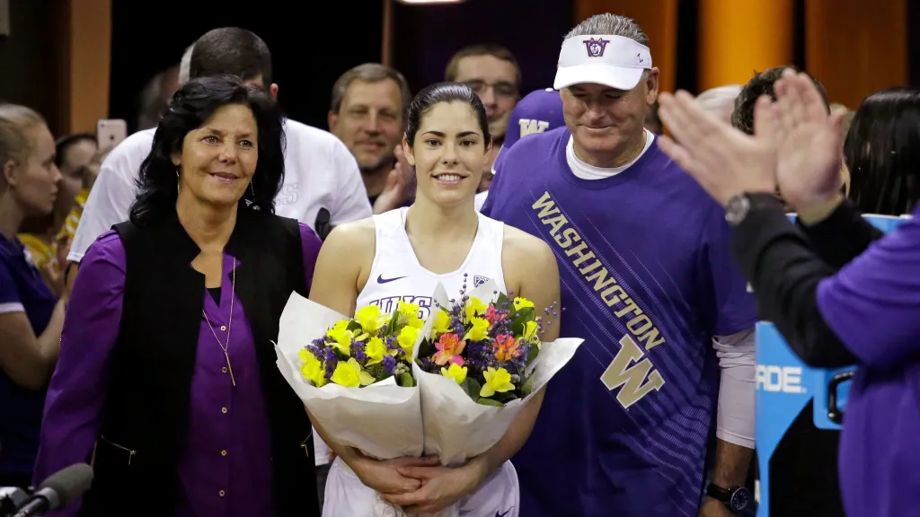 kelsey plum parents